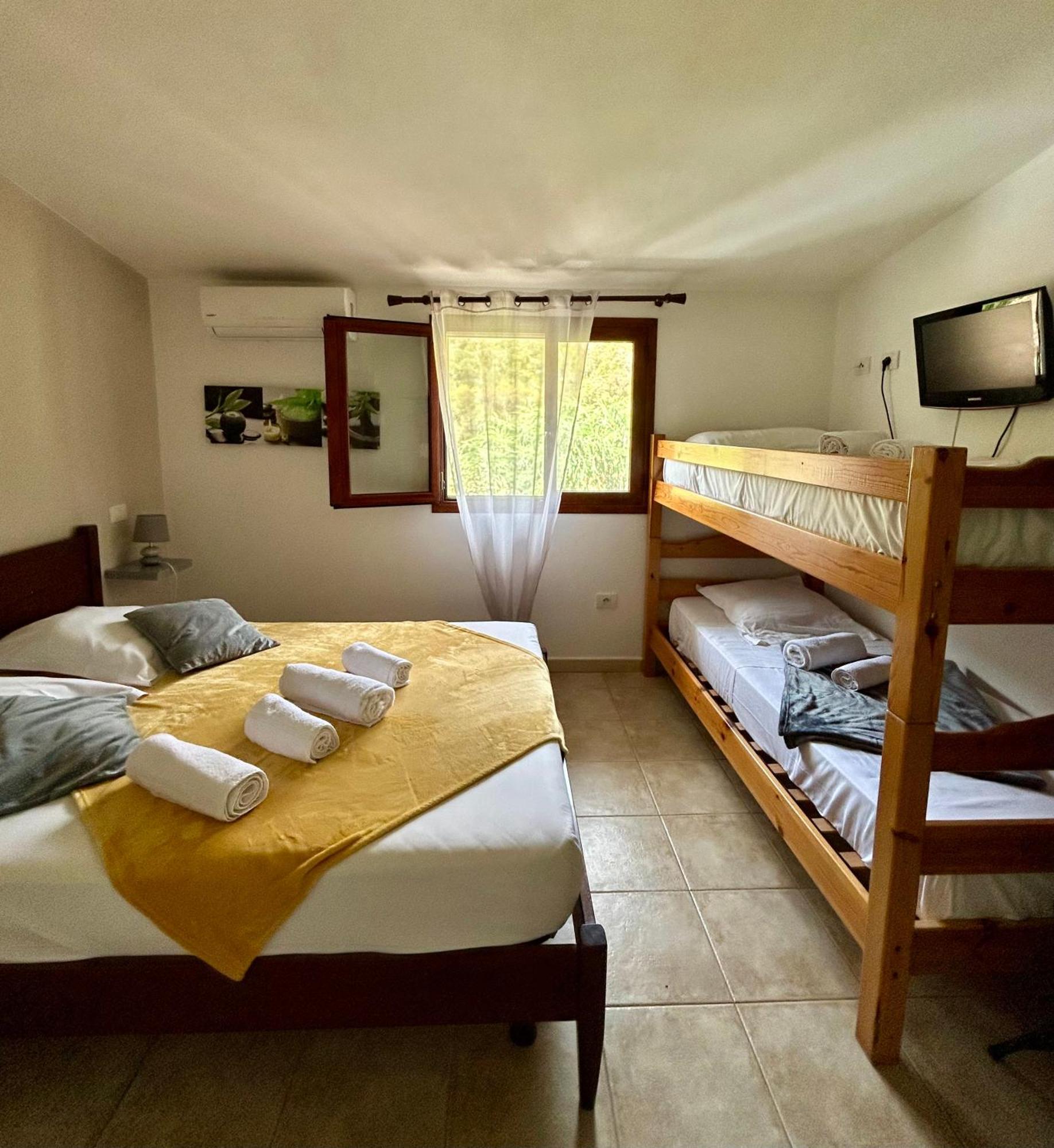 Auberge De Cannedda Сарі-Соленцара Екстер'єр фото